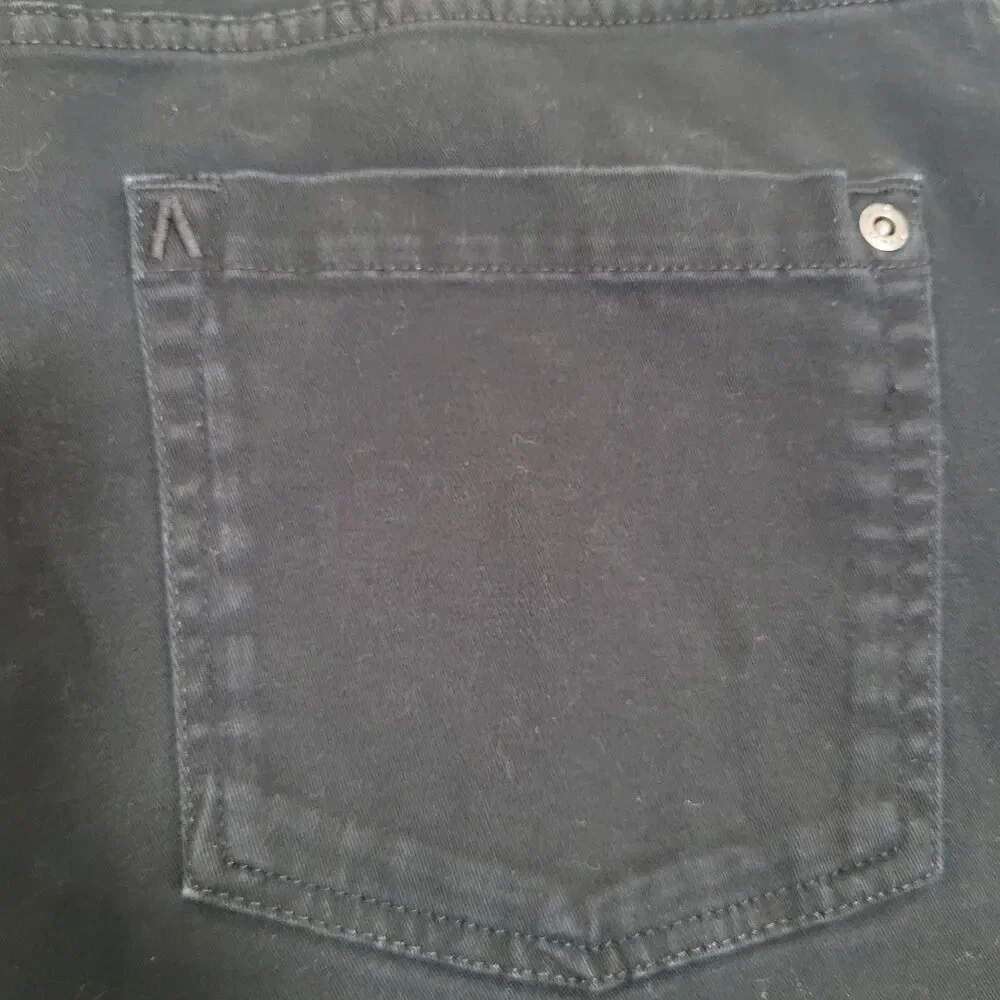 RVCA Daggers Fit Jeans Mens 32x32 Black Slim Straight Zip Fly Stretch Denim - Picture 11 of 12